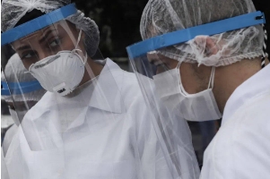 2033年疫情结束了吗:2033年疫情结束了吗知乎