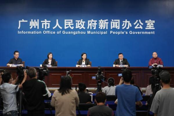 广州新增5例本土确诊病例，疫情防控再升级，市民需警惕！