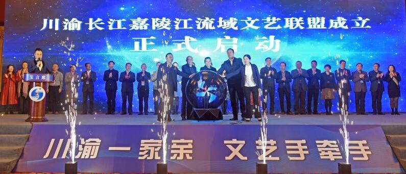 黑龙江省疫情通知与香港疫情防控，双城抗疫策略的比较与启示