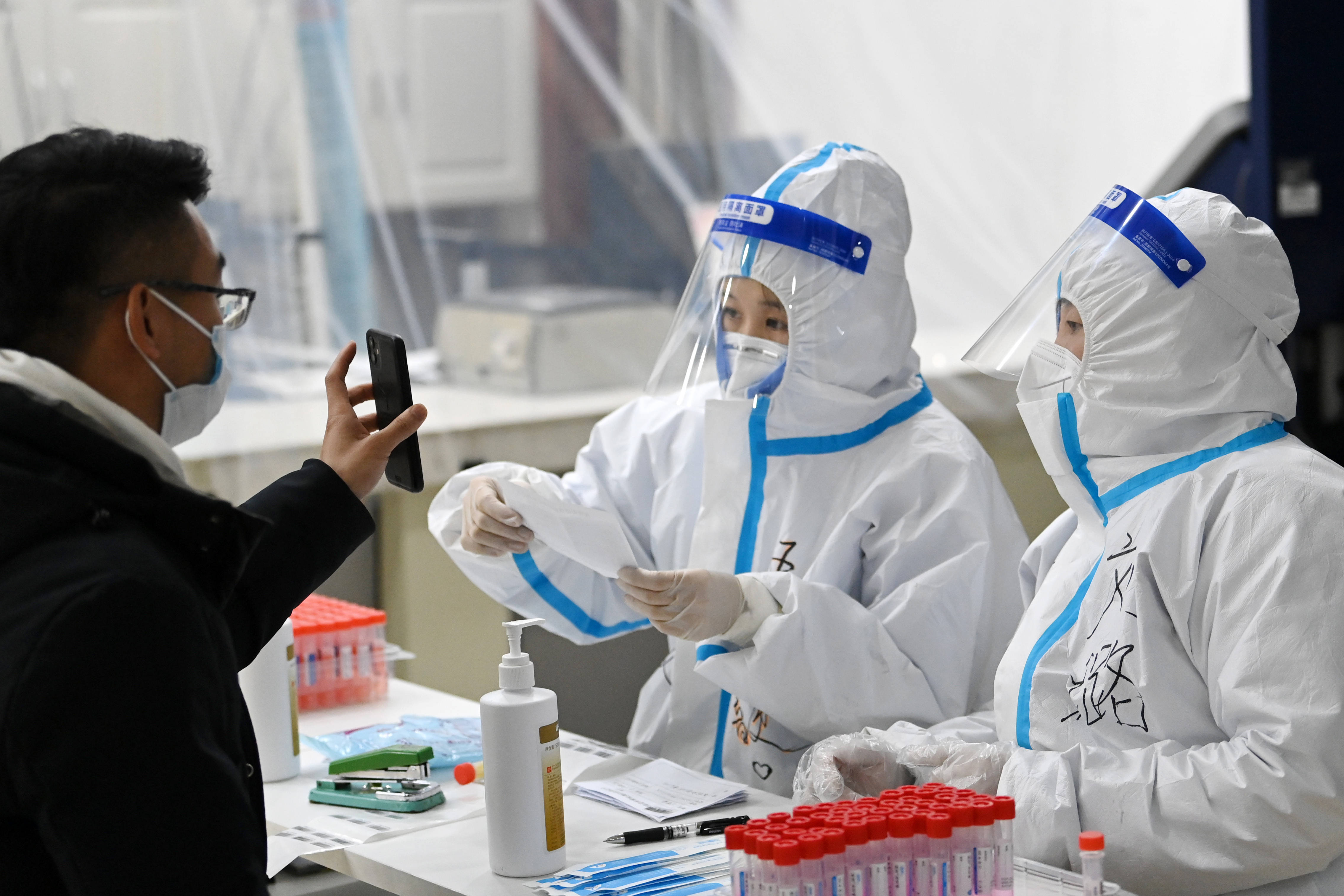 黑龙江疫情速递,新增本土确诊3例,哈尔滨南岗区风险升级 黑龙江疫情速递,新增本土确诊3例,哈尔滨南岗区风险升级