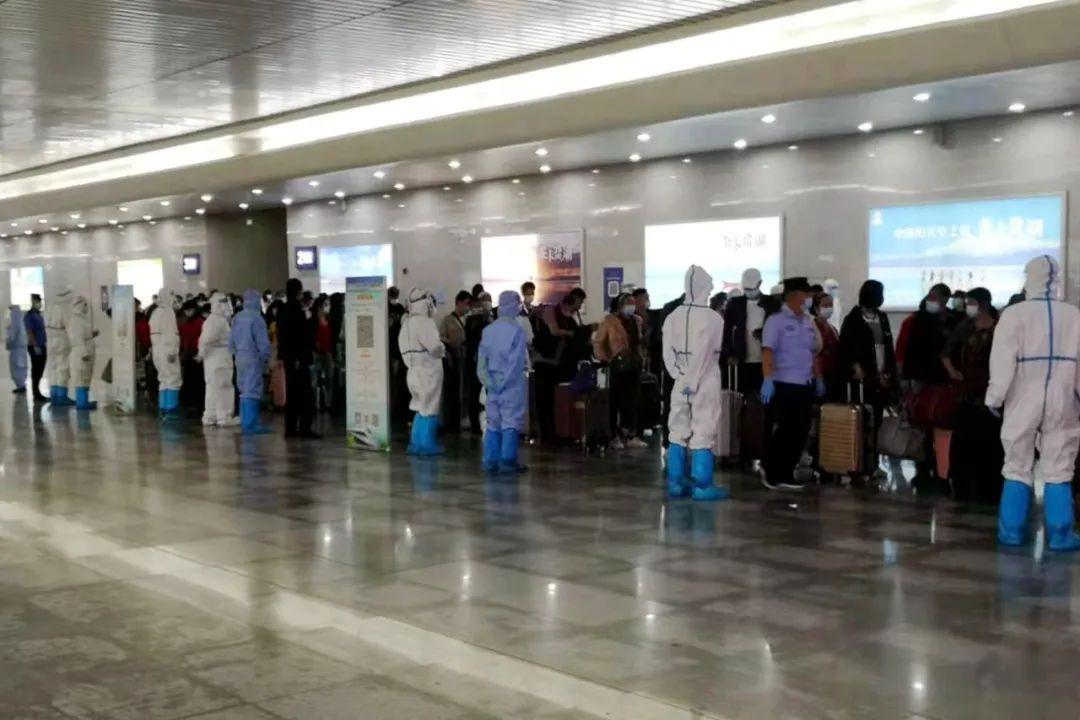 广西西宁疫情下的坚守与希望，一座城市的温情答卷