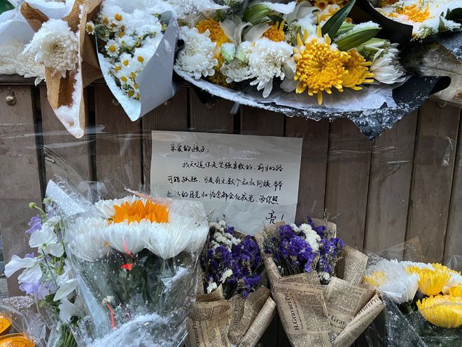 兰州疫情，悲伤时刻，一个小女孩的生命之花悄然凋谢