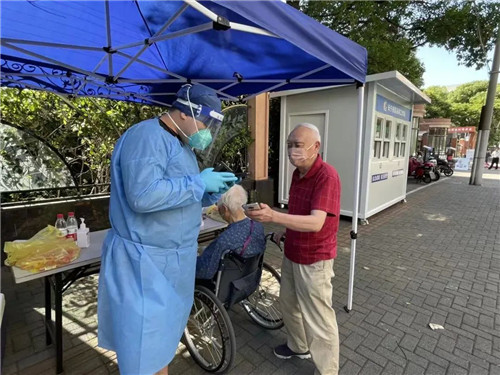 上海长宁区疫情纪实，社区韧性下的温暖与坚守