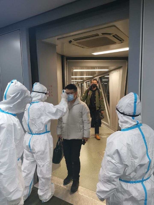 浙江省境外输入疫情防控，精准施策筑防线，科技赋能守国门