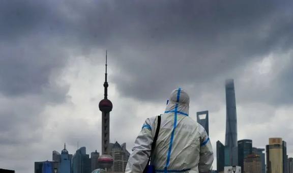 上海疫情下的坚韧与希望