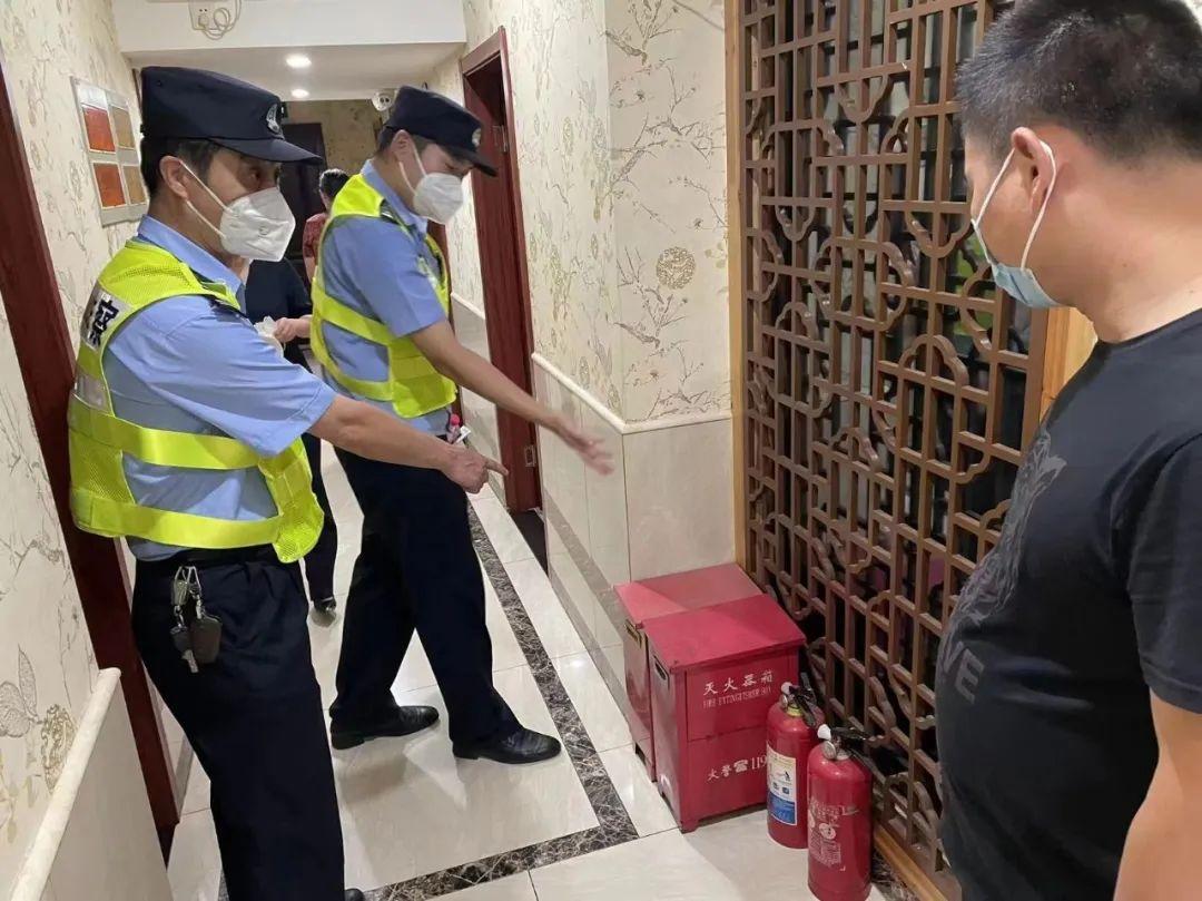 上海疫情连日清零，防控成果显著