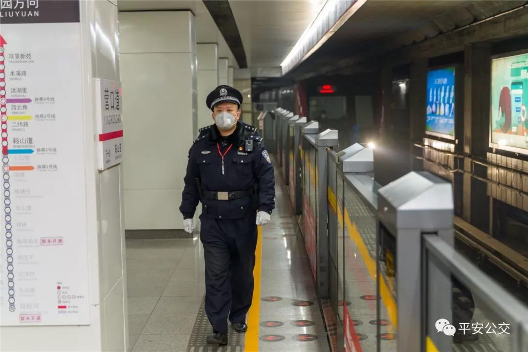 天津因疫情春节延长假期，一座城市的坚守与温情
