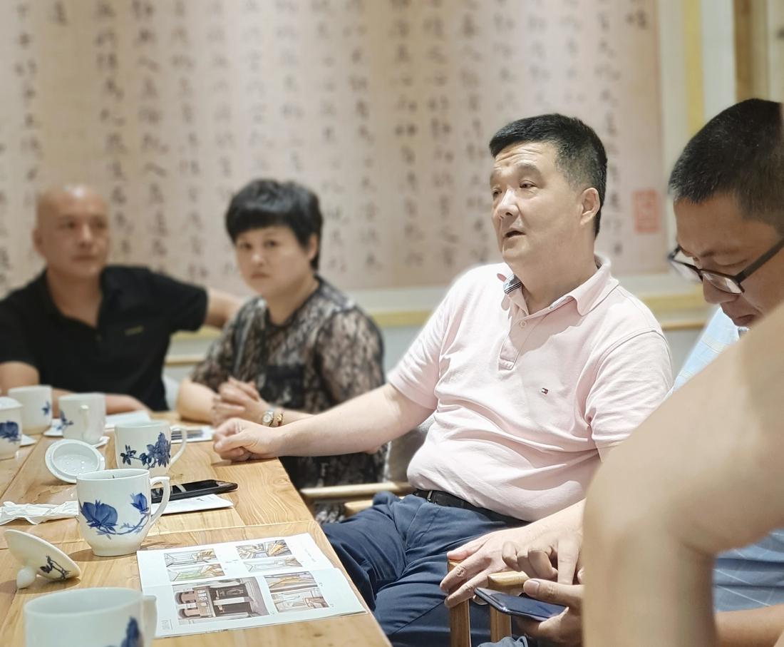 疫情下的杭州，坚韧与希望并存的城市故事