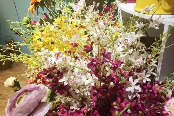 福州突发！暴雨来袭，市民紧急应对